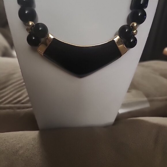 Vintage Trifari Black Enamel And Gold Statement Necklace - Picture 2 of 3